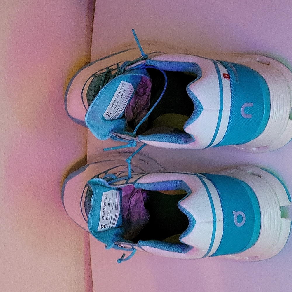 On Cloud CloudTec running shoes LIMITED EDITION